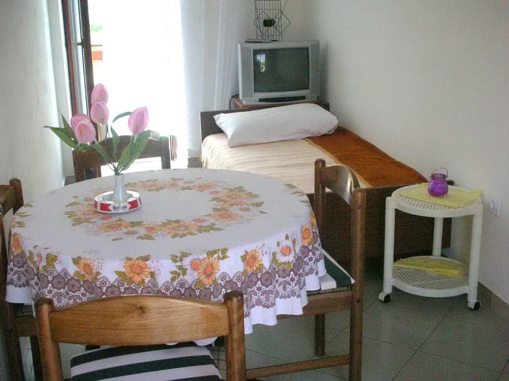 Apartment Cvjetko By Interhome Rakalj Chambre photo